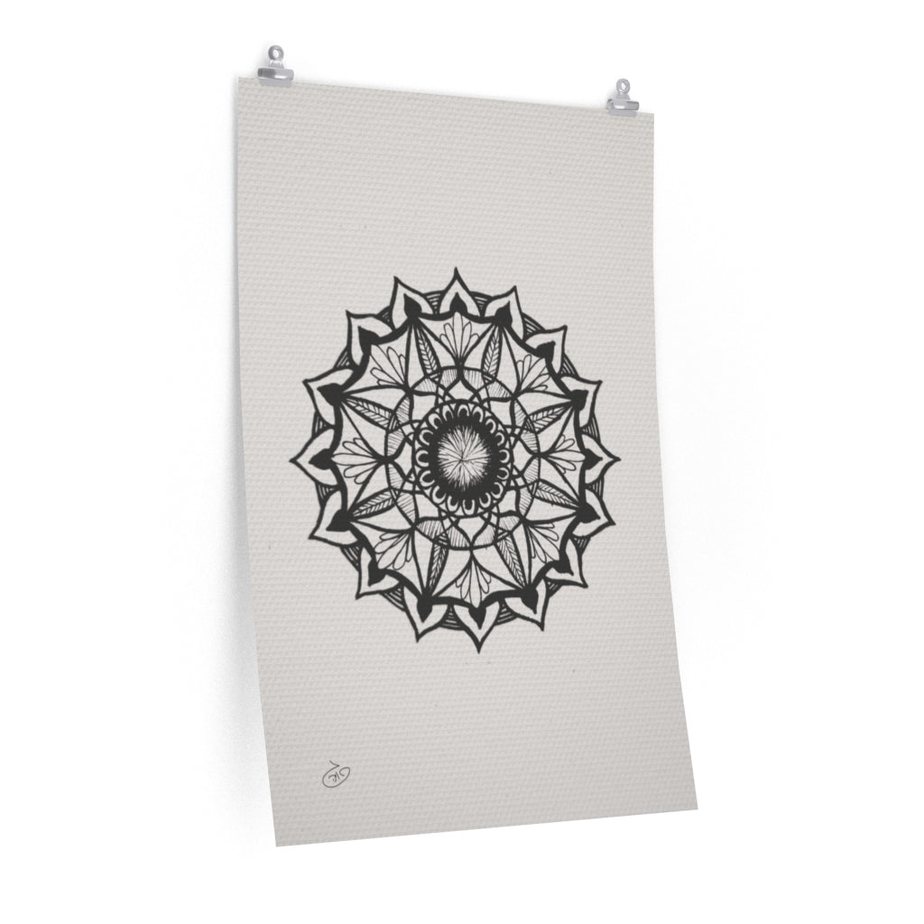 פוסטר Mandala - Ismerie Poster ציור מקורי של גאיה המקדם את המודעות לאלימות בין בני זוג בכלל וכלפי נשים בפרט