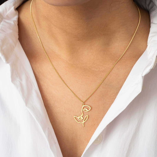 שרשרת פנים גדולה | בשיתוף שלומית אופיר | תכשיטים מהציורים של גאיה - מחפשת שרשרת מהממת ומלאת משמעות? הפכנו את הציורים המדהימים של גאיה לתכשיטים יפהיפיים בשיתוף פעולה מרגש עם שלומית אופיר.
הלוואי וגאיה הייתה איתנו כדי לראות איך הציורים שלה הופכים לתכשיתים עוצרי נשימה. התכשיטים האלה הם בעצם שילוב בין שניים מהדברים האהובים על גאיה, תכשיטים ואמנות, בגלל זה אנחנו כל מתרגשים מהם.