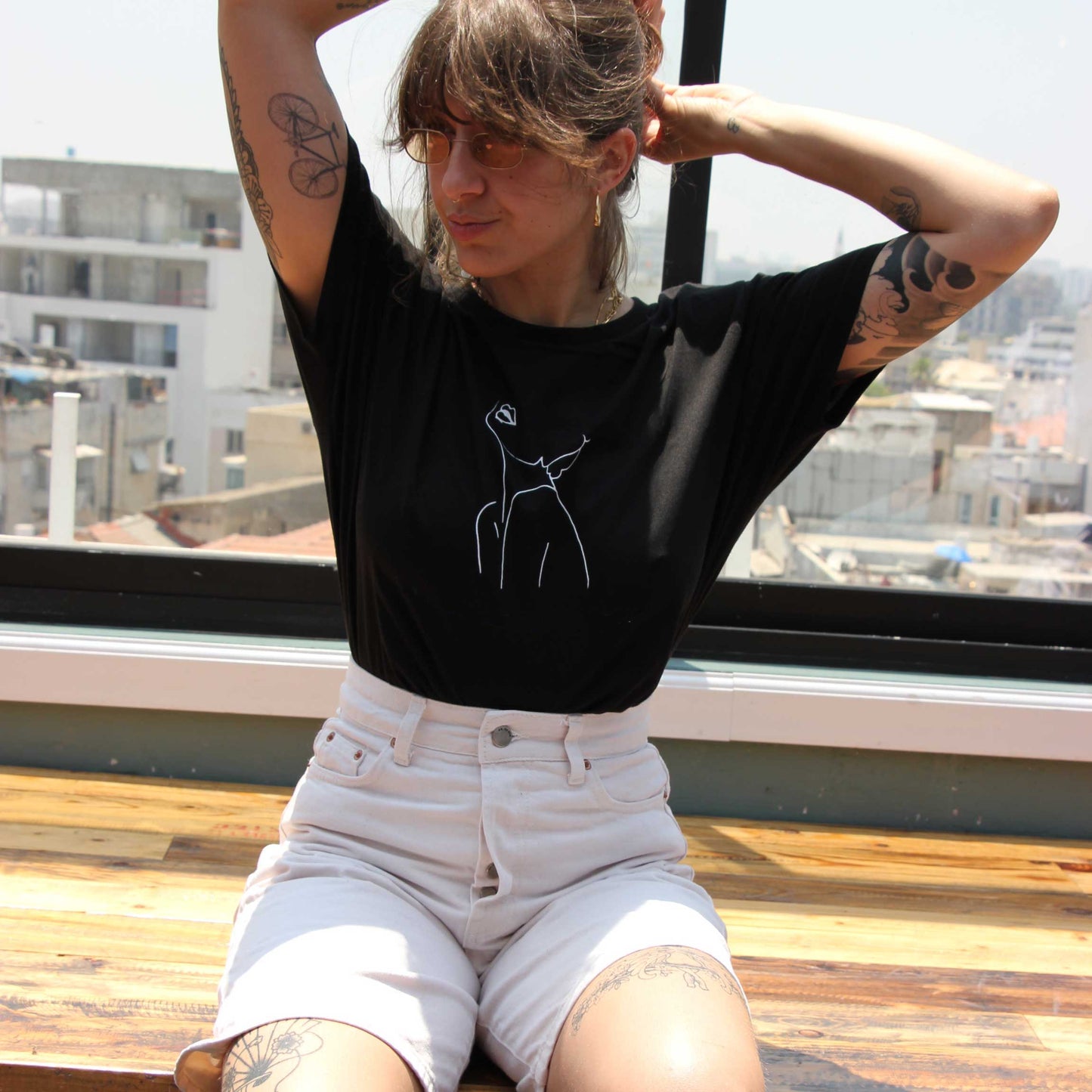 One Line - Amalia Tee