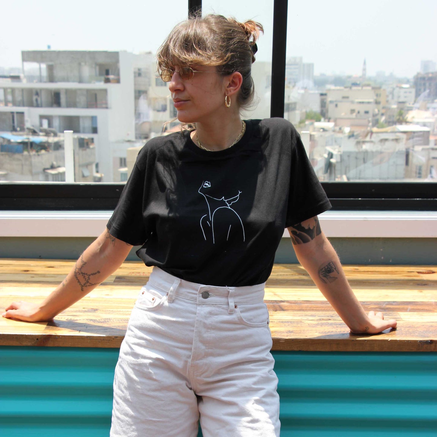 One Line - Amalia Tee