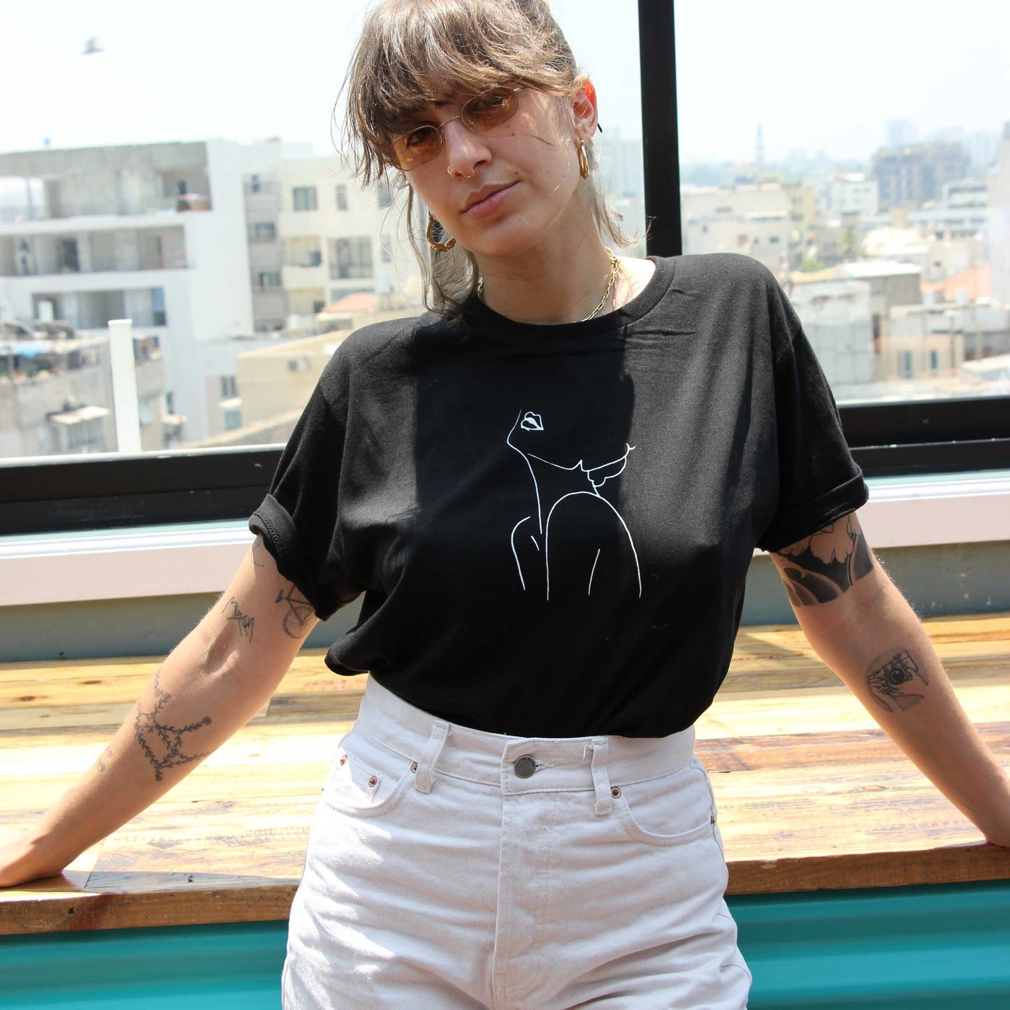One Line - Amalia Tee