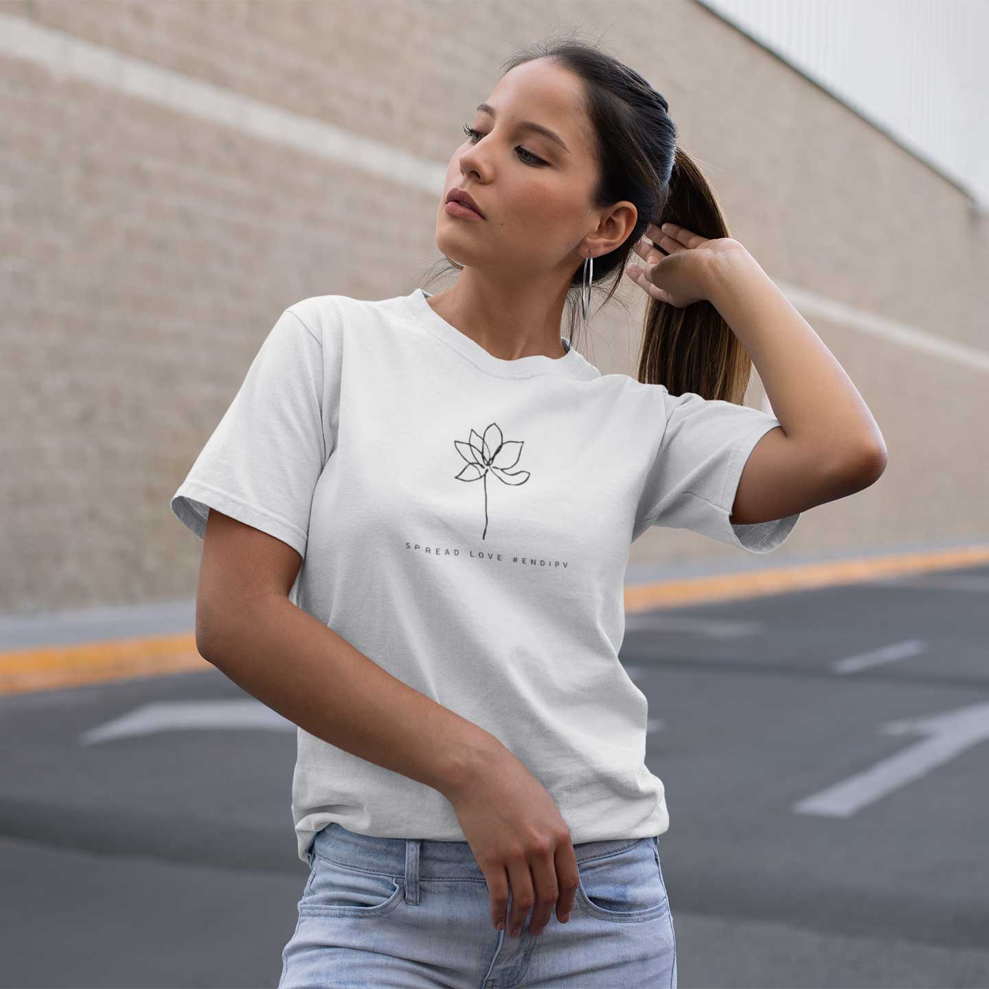 Gaya's Drawing One Line Flower - Lily Tee | חולצה קצרה יוניסקס