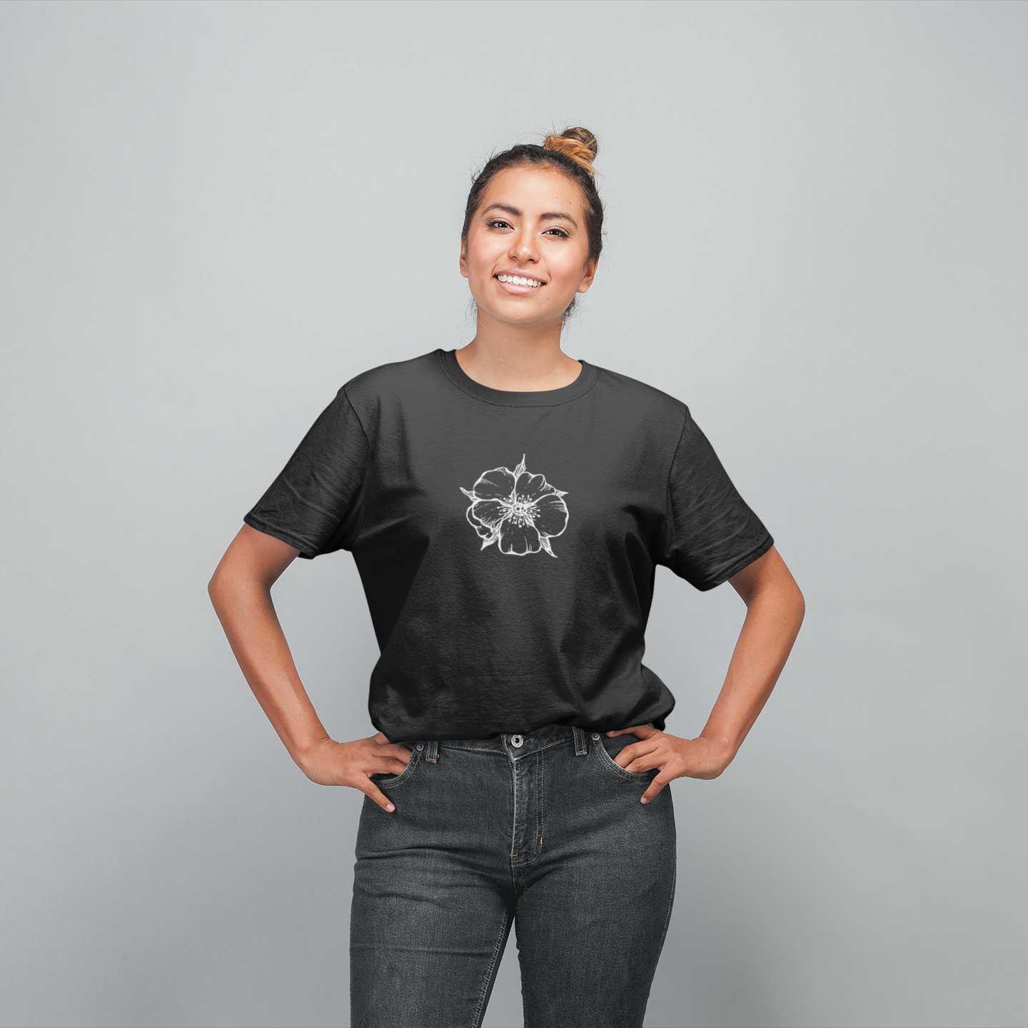 Gaya's Drawing Flower - Penelope Tee | חולצה קצרה יוניסקס