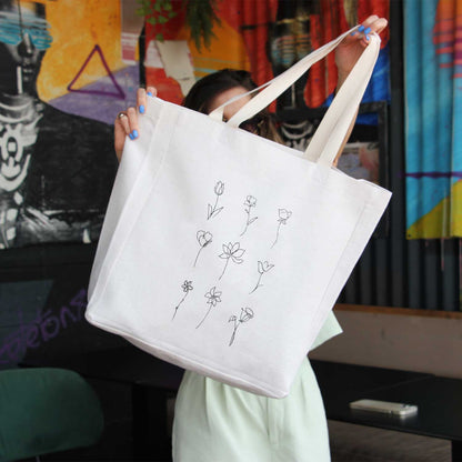 9 One Line Flowers Tote Bag