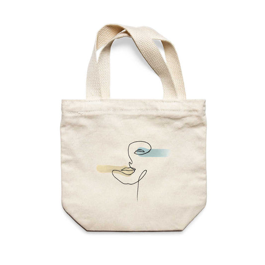 תיק צד לנשים וגברים מבד 100% כותנה טבעית בעיצוב One Line - Isabella Tote Bag מציור מקורי של גאיה